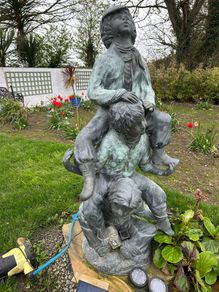 Water pond feature