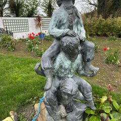 Water pond feature