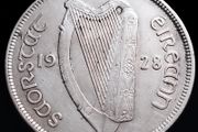 #887 - Ireland - 1928 - Half Crown - Silver - KM.8