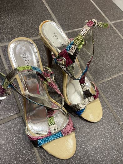 sandals
