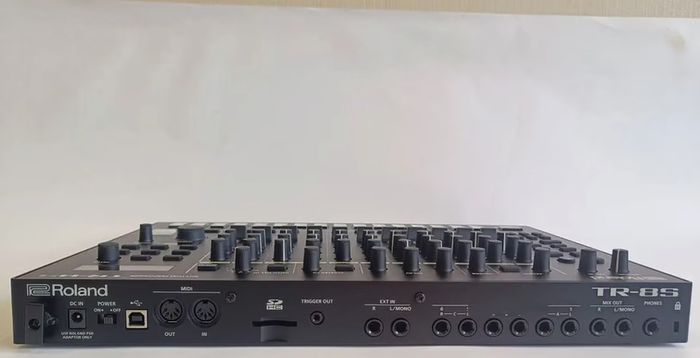 Roland TR-8S