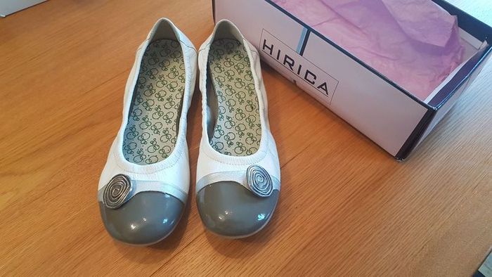 Gorgeous Soft Leather Hirica Ballet Flats/ Shoes Size 37 UK 4