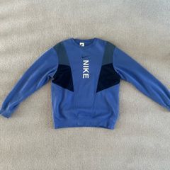 nike crew sweatshirt blue