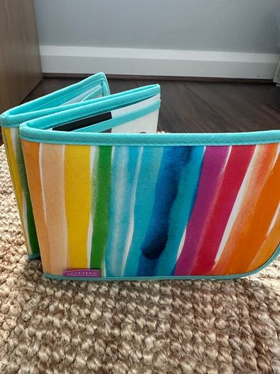 Lovevery The Looker Play kit
