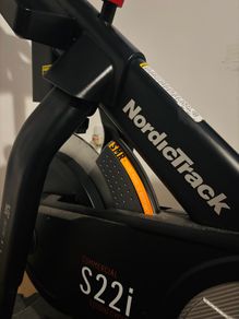 Nordictrack s22i studio cycle spin nearly 3 YEARS IFIT SUBSCRIPTION. Ending in Dec 28!!!