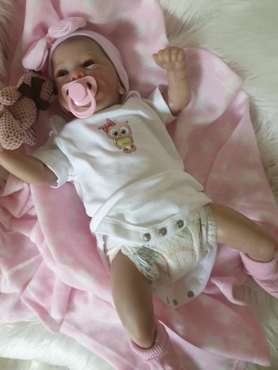 Reborns By Laura.  Introducing Dimples.  Heavy Reborn Doll.  Welcome To View