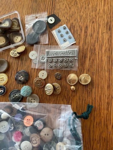 Large bag of buttons , lots of vintage ones
