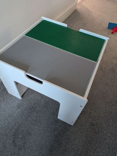 Lego Table
