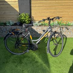 Ladies bike in very good condition.