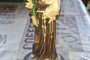 Beautiful Old Statue of Saint Anthony Holding the Baby Jesus and a White Lily, representing Purity, Measurements in the photos, Postage Available or Collection
