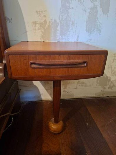 G Plan teak antique Fresco bedside cabinets. Floating top design