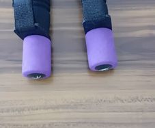 2 x 0.5kg hand held weights