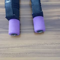 2 x 0.5kg hand held weights