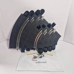 Scalextric C8202: 4x New Radius 1 Curve Track (Extension Pack R1)