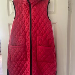 Carolyn Donnelly The Edit | Reversible Quilted Long Gilet (Red/Black)