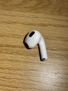 AirPods 3- Right AirPod replacement A2565