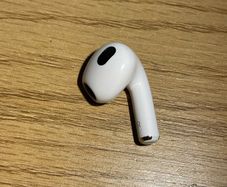 AirPods 3- Right AirPod replacement A2565