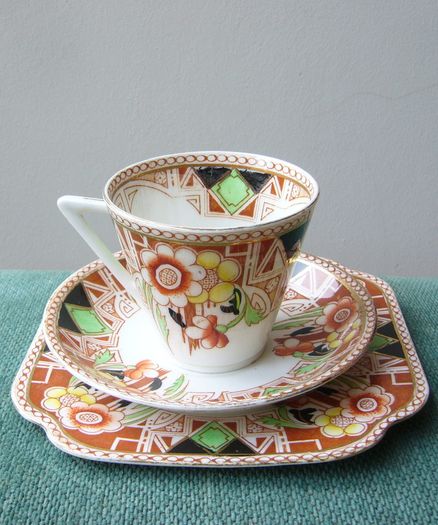 Royal Vale Vintage Teacup, Saucer and Plate