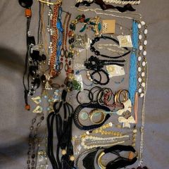 72 Piece Mixed Jewellery Job Lot / Bundle  40