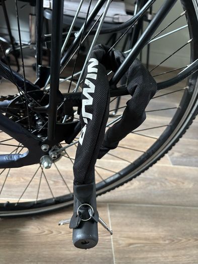 Btwin City Bike low frame( ladies ) with all bike accessories.