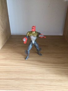 DC Comics 1994 Kenner Batman Action Figure