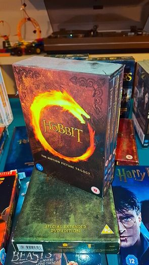 Hundreds of collectible dvd boxsets