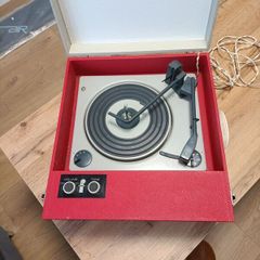Red Fidelity Hf29 Vintage Record Player