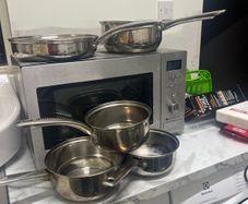 Stainless steel sauspans