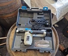 Mac Allister 400W 240V Corded File belt sander MSMBS400