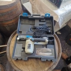 Mac Allister 400W 240V Corded File belt sander MSMBS400
