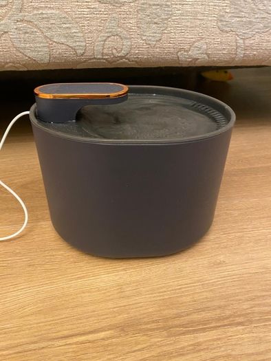 Pet water dispenser