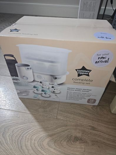 Tommee Tippee SuperSteam Electric Steam Steriliser Starter Set