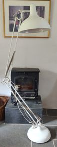 Tall adjustable room lamp