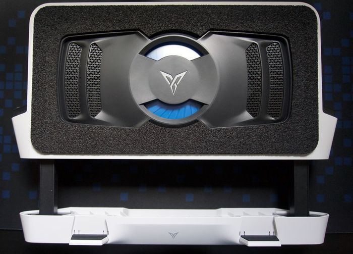Acer Predator Helios Neo 16 - RTX 4070 8Gb - 32Gb DDR5 RAM (Upgraded) + Flydigi Laptop cooler