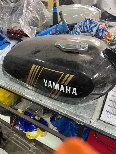 Yamaha petrol tank