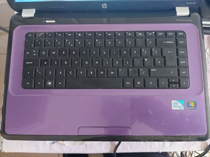HP Pavilion g6, 15.6 inch Laptop, Intel Pentium CPU B950, 2.1GHz, 4GB Ram, 750GB HDD, Windows 7, 64 bit, Firefox, Opera, Chrome and VLC