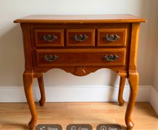 Vintage / Traditional Wooden Console Table