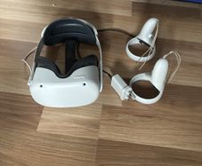 Meta Quest 2 256GB with Elite Strap and Battery