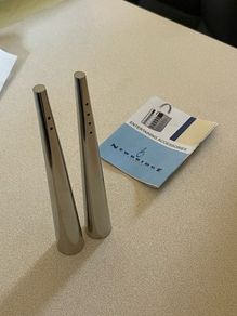 Newbridge Silverware Salt & Pepper Shakers