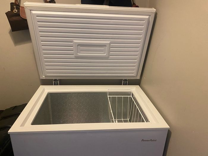 Chest freezer