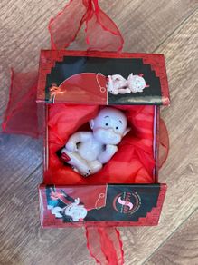 Free Decorative Figurine