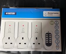 STATUS Remote control Sockets