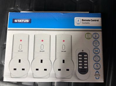 STATUS Remote control Sockets