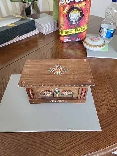 Trinket box decorative