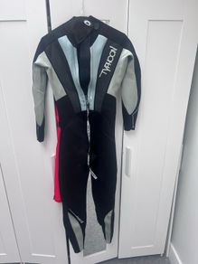wet suit