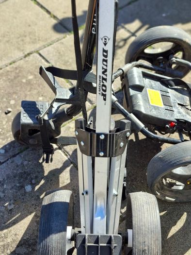 Electronic  golf trolley
