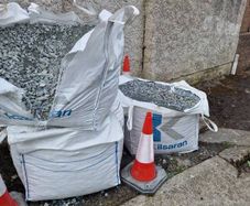 2.5 ton of stones 804