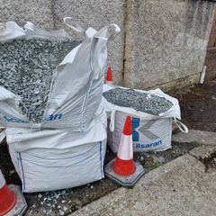 2.5 ton of stones 804
