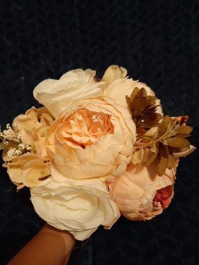 Bridesmaid bouquets