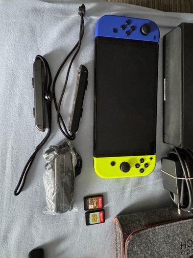 Nintendo Switch Oled + Osmo Mobile 8 Vlog Combo